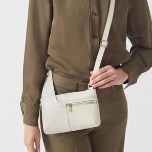 Radley London Women's Pockets Icon Mini Leather Crossbody Bag